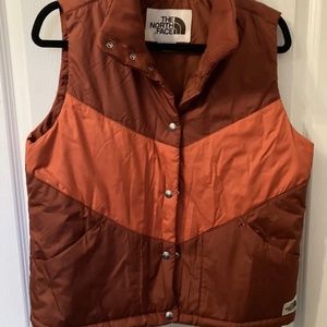 The North Face Women's Sylvester Insulated Colorblock Vest Orange Size M